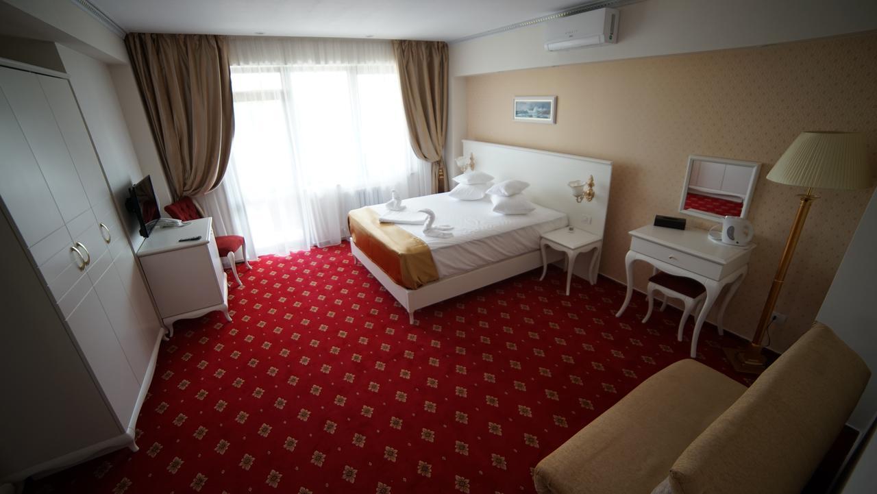 Msr Port Hotel มันกาเลีย ภายนอก รูปภาพ