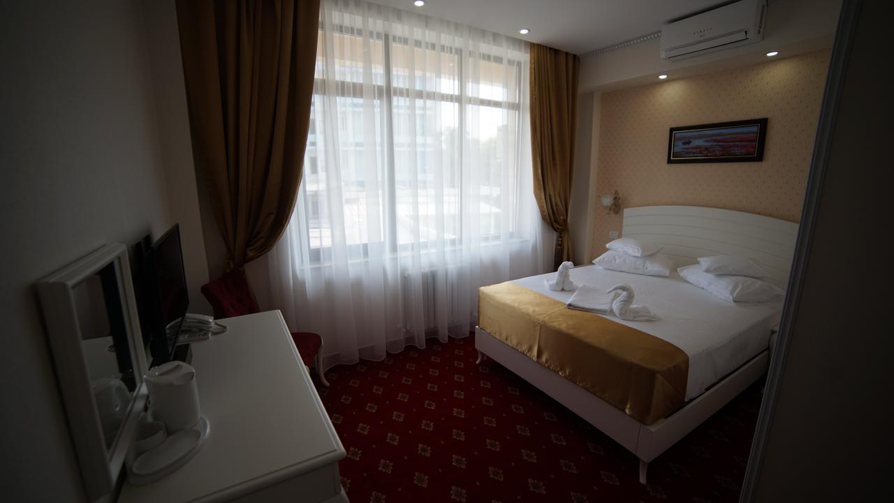 Msr Port Hotel มันกาเลีย ภายนอก รูปภาพ
