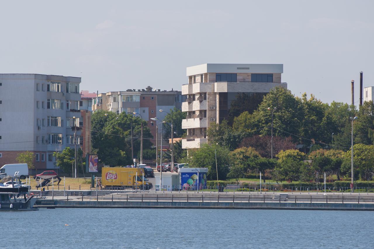 Msr Port Hotel มันกาเลีย ภายนอก รูปภาพ