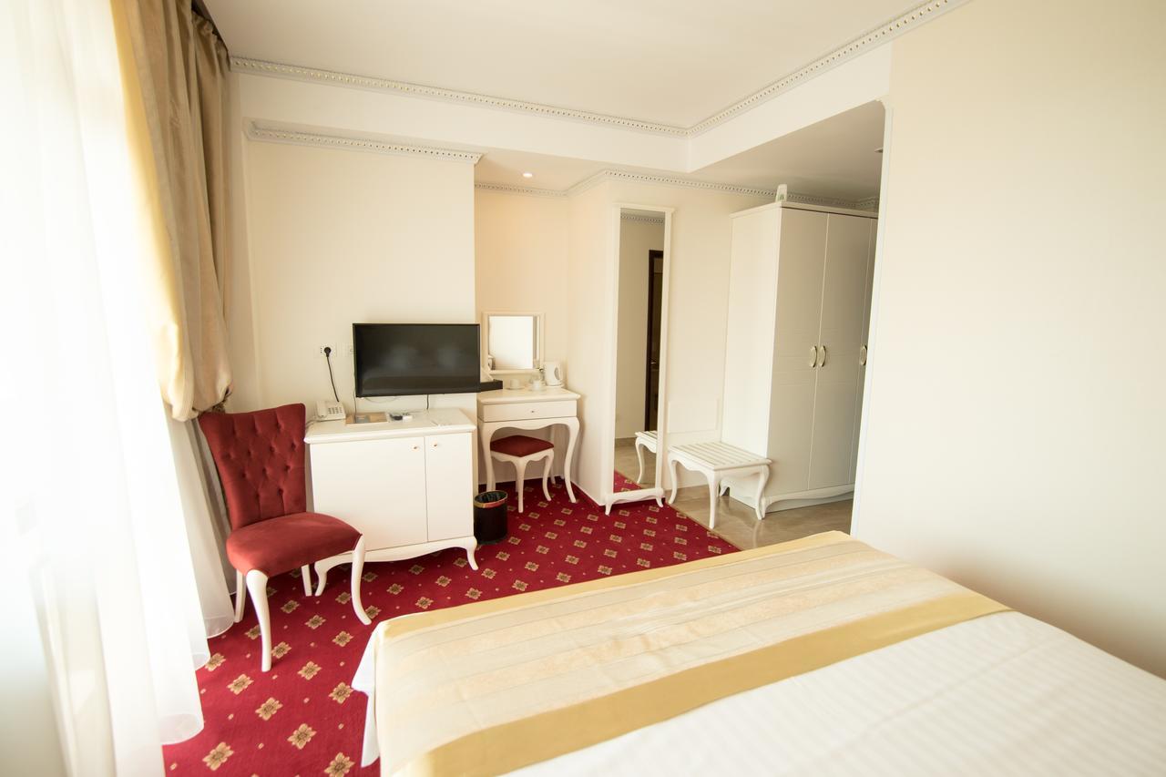 Msr Port Hotel มันกาเลีย ภายนอก รูปภาพ